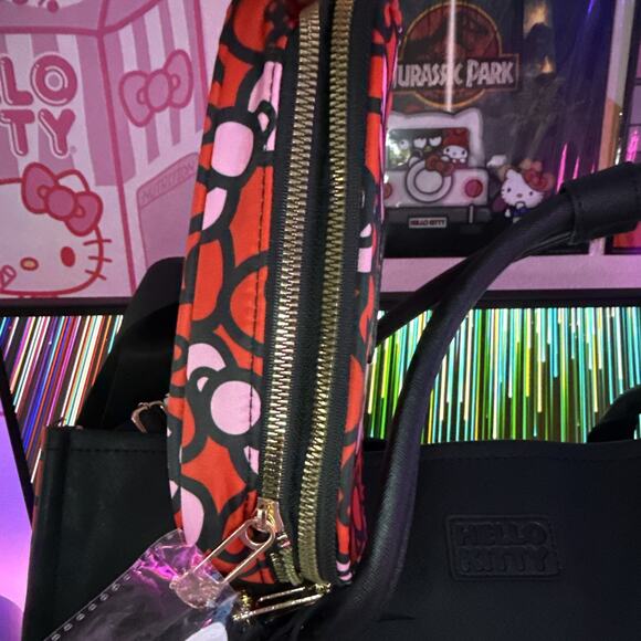 Sanrio Hello Kitty Tote Travel Weekender Luggage Bag Tag Bows Crossbody 3 Piece - Picture 12 of 16